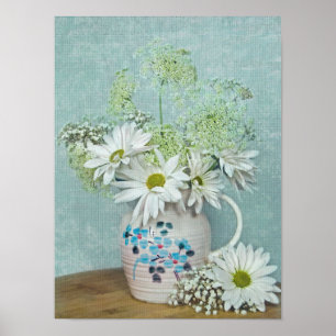 Gänseblümchen in antiker Kanne Poster