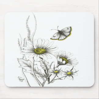 Gänseblümchen und Schmetterling Mousepad