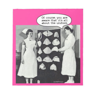 Ganz über die Krankenschwester-Uniform Notizblock