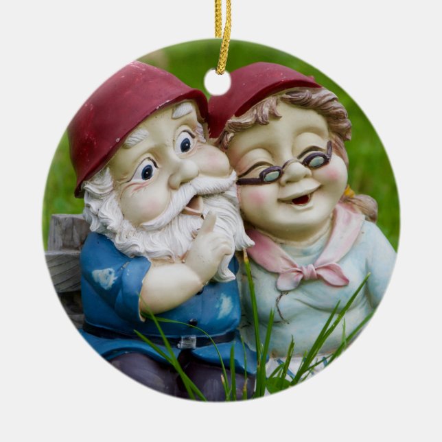 Garden Gnomes Couple Ornament Round (Vorne)