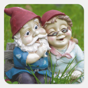Garden Gnomes Couple Quadratischer Aufkleber