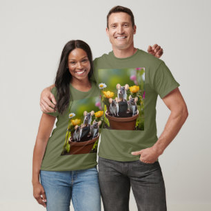 "Garden Mischief: Drei Mäuse in Blume Pots" T-Shirt