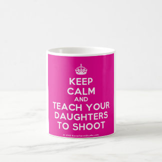 Gardez la tasse de café calme de porcelaine tendre