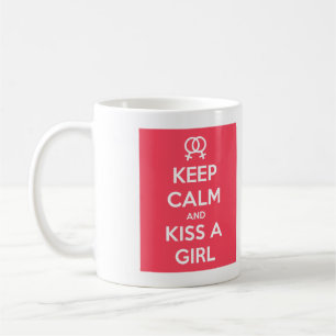 Gardez le calme et embrassez une tasse de fille