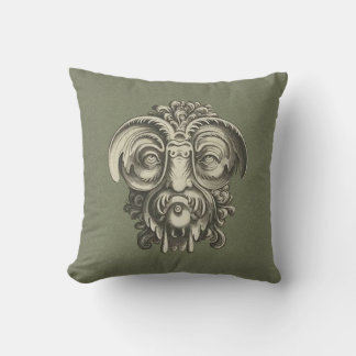 Gargoyle Mask 1 Kissen