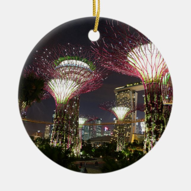 Garten am Golf von Singapur Supertree Grove Keramik Ornament (Vorne)