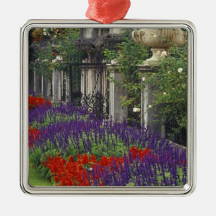 Garten im Mirabell-Palast, Salzburg, Österreich Silbernes Ornament