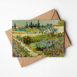 Garten in Arles | Vincent Van Gogh Karte<br><div class="desc">Garten in Arles (1888) von dem niederländischen Künstler Vincent Van Gogh,  der den Eindruck hinterlässt. Originelle Kunstwerke sind ein Öl auf der Leinwand,  das eine üppige Landschaft mit bunten Blume darstellt. Verwenden Sie die Entwurfstools,  um einen benutzerdefinierten Text hinzuzufügen oder das Bild zu personalisieren.</div>
