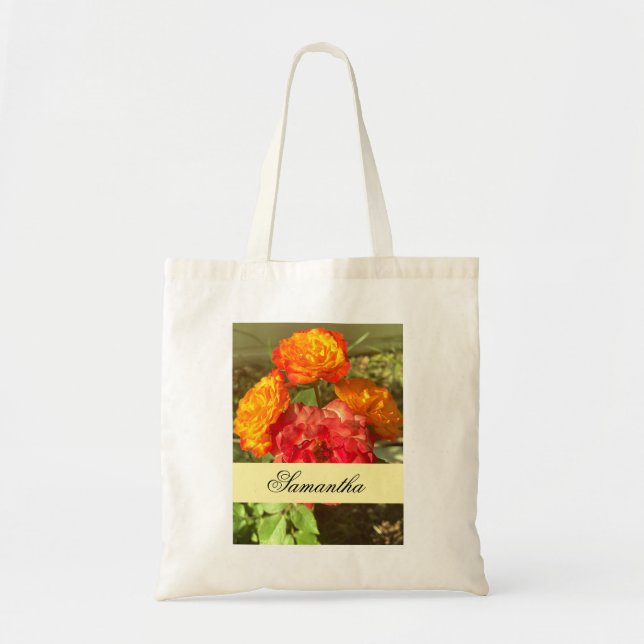 Garten mit orangefarbenen und roten Blumen Tragetasche (Vorne)