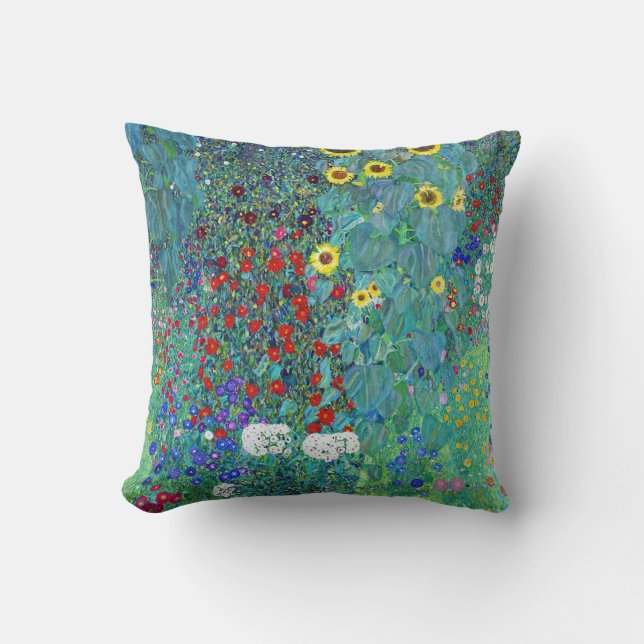Garten mit Sonnenblumen von Gustav Klimt Kissen (Vorderseite)