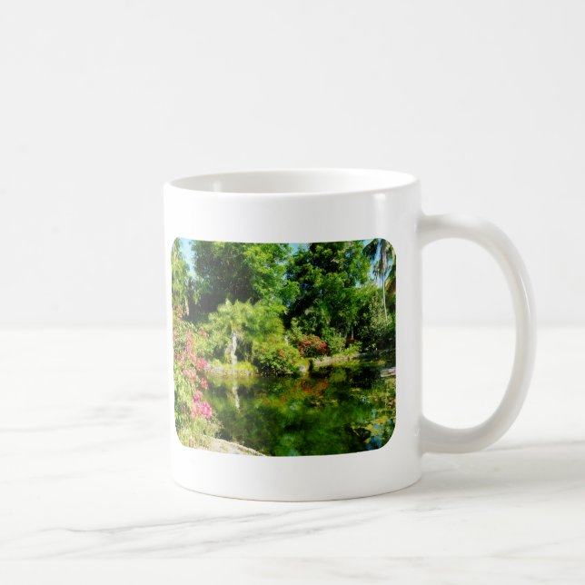 Garten mit Statue Freeport Bahamas Kaffeetasse (Rechts)