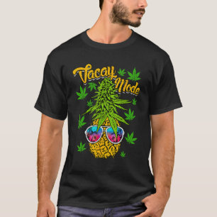 Gartenarbeit 4\Väter gegen Unkraut  Garten Rasen M T-Shirt