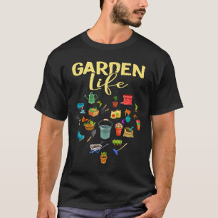 Gartengartenarbeit mit allen Werkzeugen T-Shirt