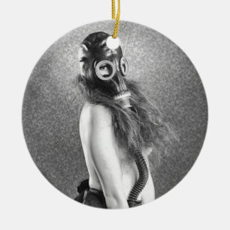 Gasmaske-Mädchen Keramikornament