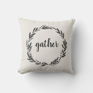 Gather Welcome Wreath Gray Throw Kissen