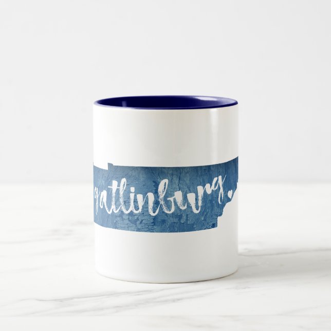 Gatlinburg Tennessee Wood Grain Zweifarbige Tasse (Mittel)