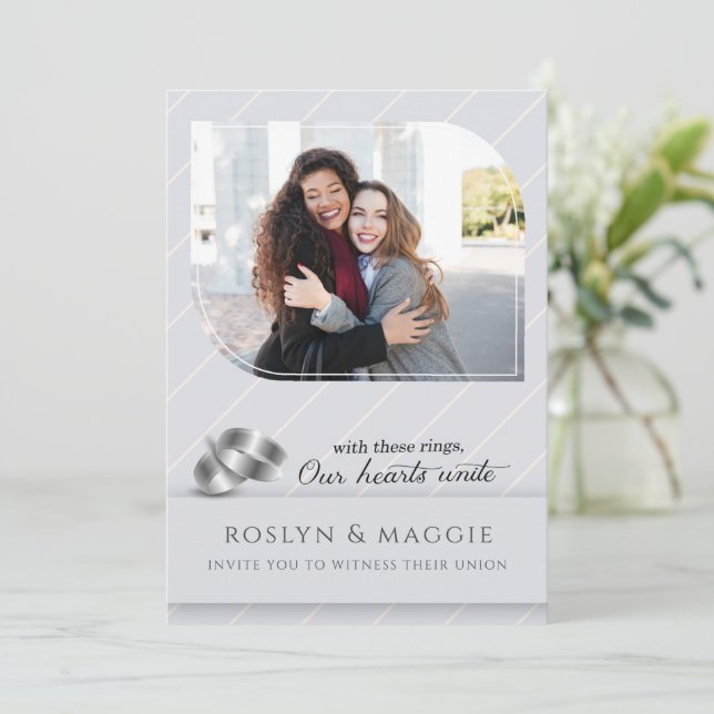 Gay and Lesbian Silver Pinstripe Foto Wedding Einladung (Stehend Vorderseite)