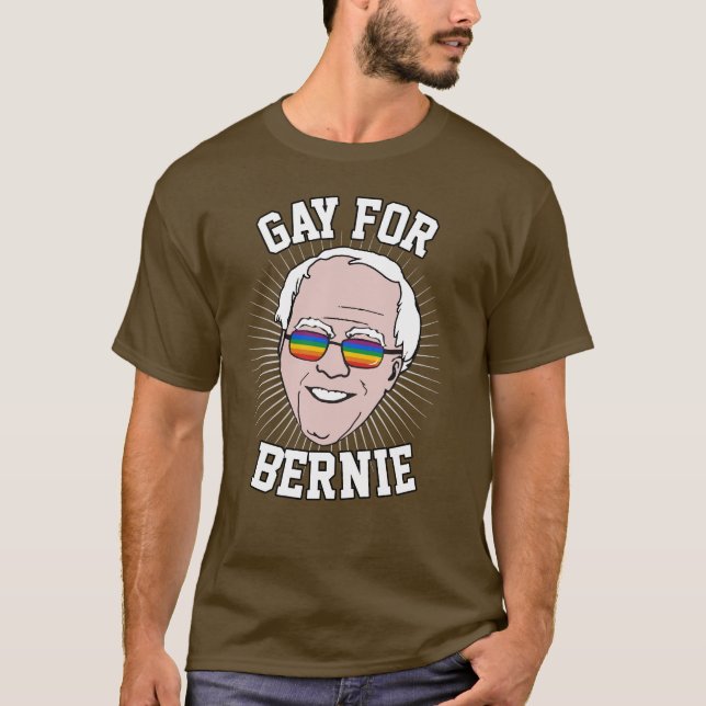 Gay for Bernie - Pride T-Shirt (Vorderseite)
