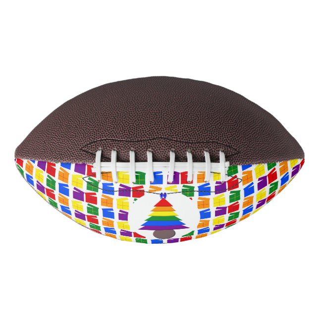 Gay Men Rainbow Christmas Tree und Presents Football (Vorderseite)