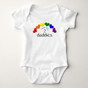 Gay Pride Baby I Liebe My 2 Daddies Rainbow Hearts Strampler