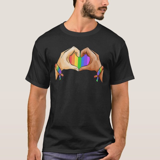 Gay Pride Bekleidung LGBT Regenbogen Flag Herzensv T-Shirt (Vorderseite)