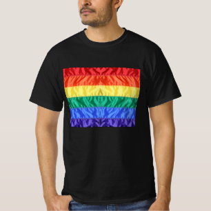 Gay Pride der Regenbogenflagge LGBTQ LGBT Liebe is T-Shirt