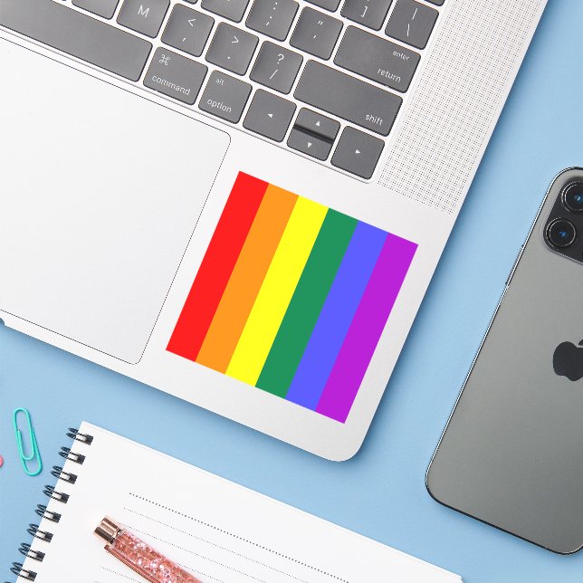 Gay Pride-Regenbogenflagge Aufkleber (Laptop mit iPhone)