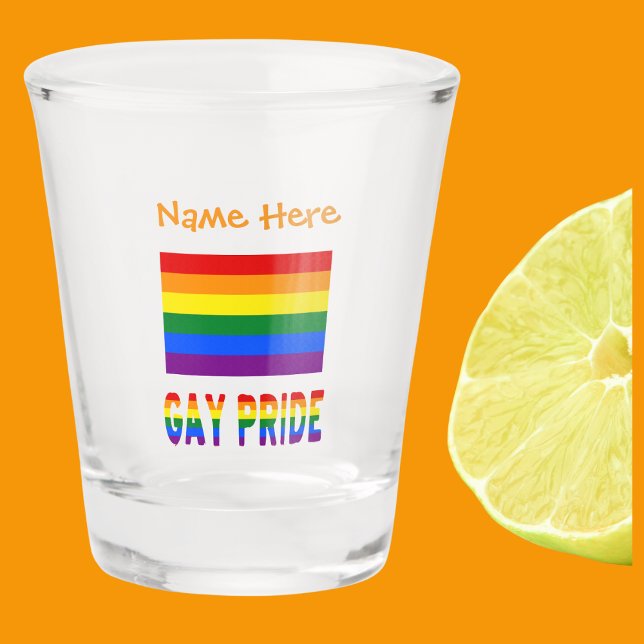 Gay Pride Regenbogenflagge Orange Personalisiert Schnapsglas (Shot glass has Gay Pride Rainbow Flag with words GAY PRIDE below in flag colors..Above add a name.)