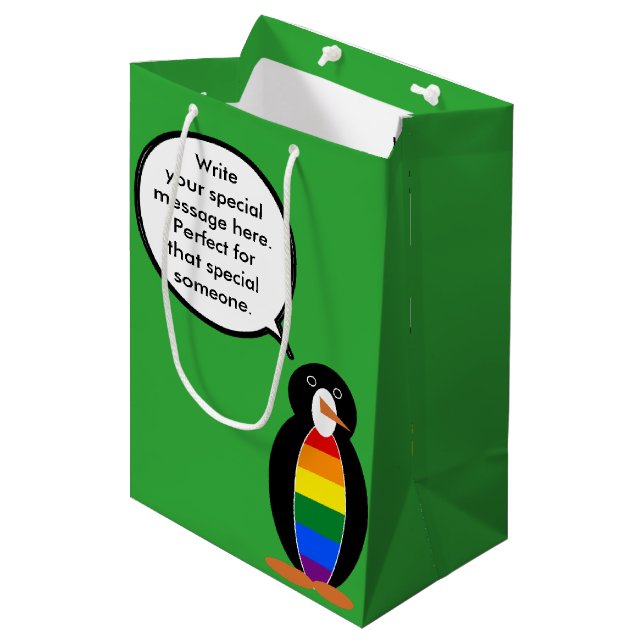 Gay Pride Vortrag von Penguin Personalisiert Mittlere Geschenktüte (Vorderseite Schrägansicht)