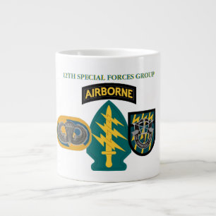 Géante 12ème TASSE d'ÉLÉPHANT de GROUPE de FORCES