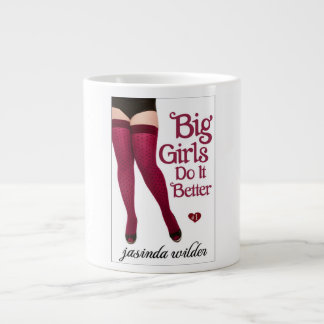 Géante De grandes filles il améliorent la tasse enorme