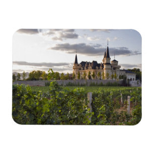 Gebäude aus dem Weinberg bei Magnet