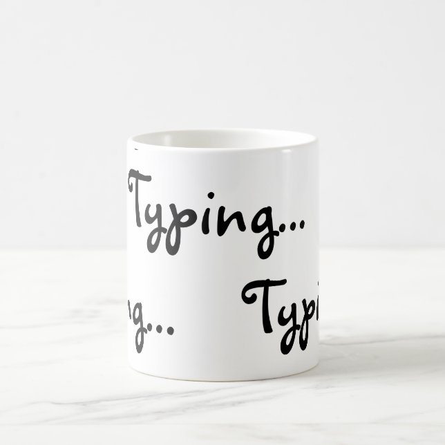 Geben Sie schwarze Textbuchstaben ein Kaffeetasse (Mittel)