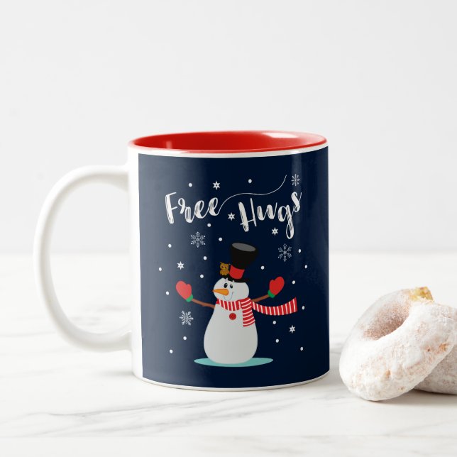 Geben Sie Umarmungen frei. Schneemann, Zweifarbige Tasse (Mit Donut)