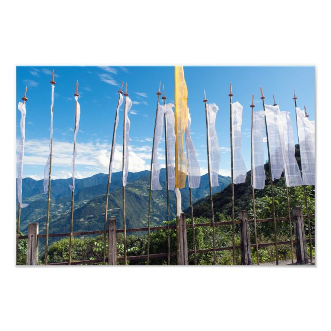 Gebetsfahnen in den bhutanischen Ostergebirgen Fotodruck (Vorne)