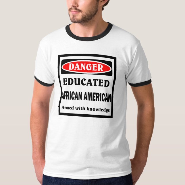 Gebildeter Afroamerikaner. T-Shirt (Vorderseite)