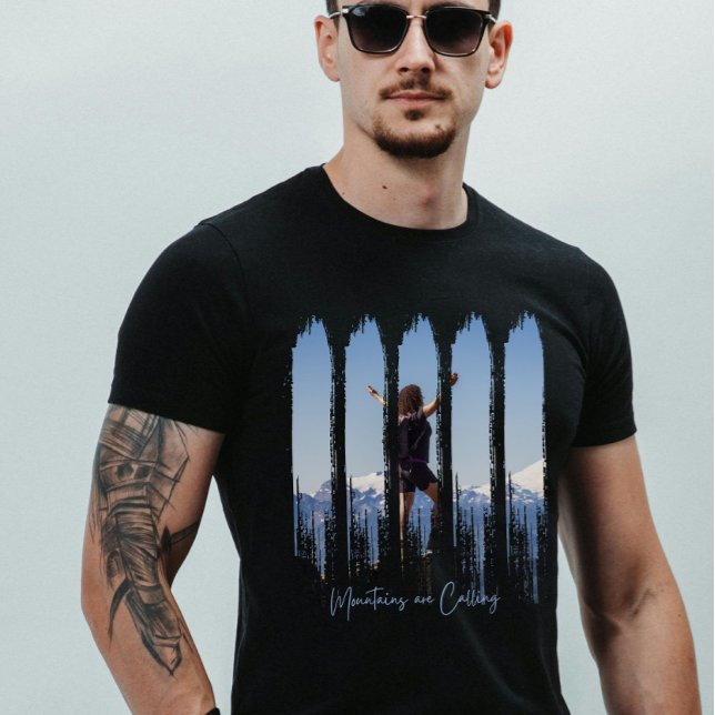 Gebirge nennen sich Wanderabenteuer T-Shirt (Von Creator hochgeladen)