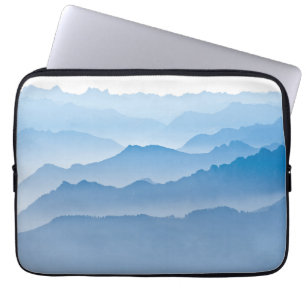 Gebirgslandschaft die Schweiz Laptopschutzhülle