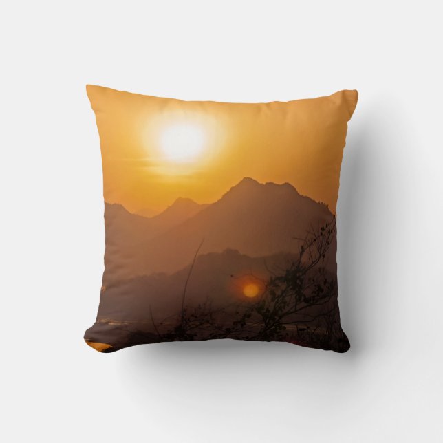 Gebirgslaos-Sonnenuntergang Kissen (Vorderseite)