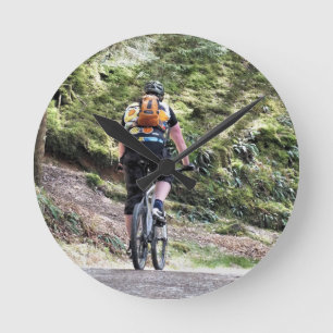 GEBIRGSradfahren Runde Wanduhr