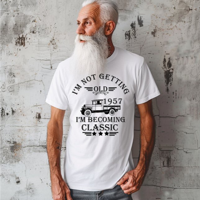 geboren 1957 Vintager Geburtstag T-Shirt (Von Creator hochgeladen)