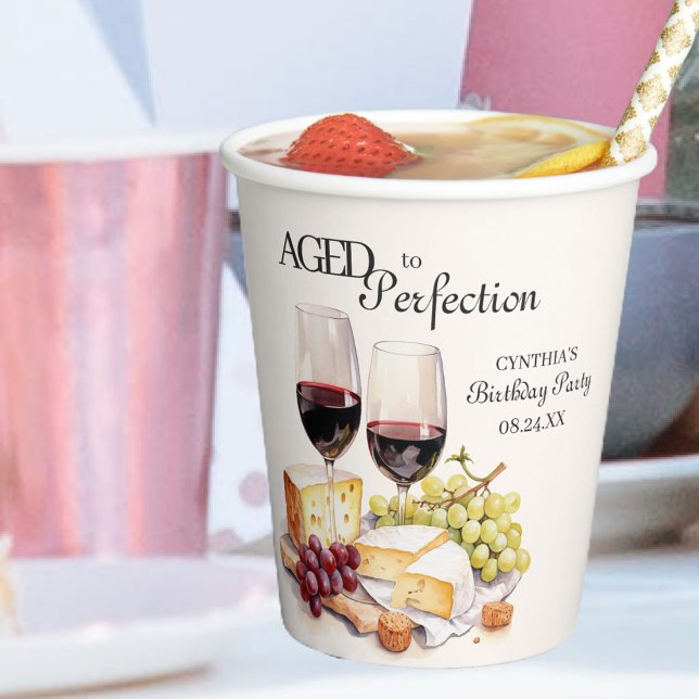Geboren an Perfection Wein und Käse Pappbecher (Von Creator hochgeladen)
