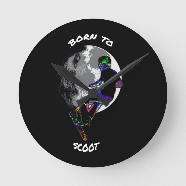 Geboren zu Scoot- Scooter und Mond Runde Wanduhr (Vorderseite)