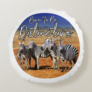 "Geboren zu unterscheiden" Zebra Art Rundes Kissen