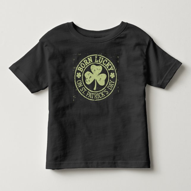 Geborenes Glück am St. Patrick's Day Kleinkind T-shirt (Vorderseite)