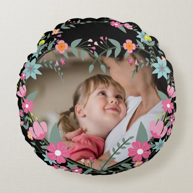 Gebt Mutter und Kind in Blumenkranz Rundes Kissen (Vorderseite)