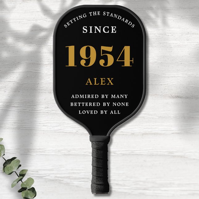Geburtsname 1954 Black Gold Elegant Chic Pickleball Schläger (Chic '1954' 70th Birthday Black and Gold Personalized Pickleball Paddle)