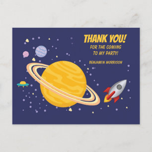Geburtsplaneten und Raketenschiff im Weltraum Postkarte