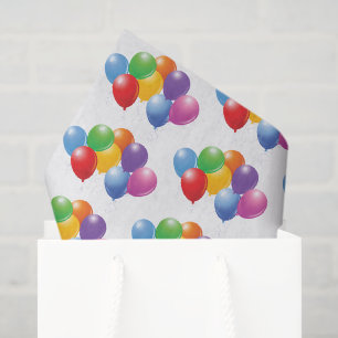 Geburtstag steigt Seidenpapier im Ballon auf