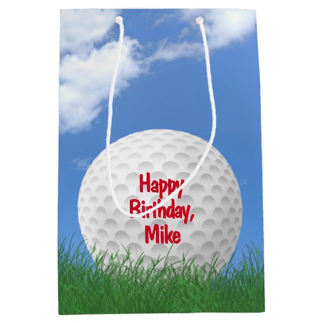 Geburtstaggolfball im Gras mit Namen Mittlere Geschenktüte (Vorderseite)